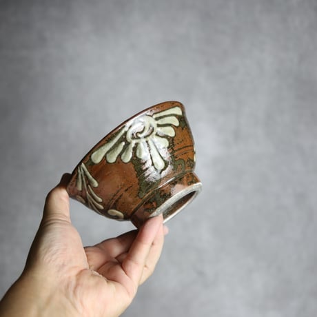 4寸マカイ4 イッチン 菊花唐草 やちむん 陶器 北窯 宮城正享工房:7005014