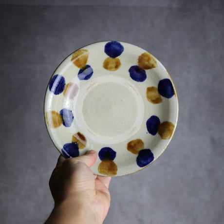 6寸皿1 飴 呉須釉 点打 やちむん 陶器 漂窯:7010006