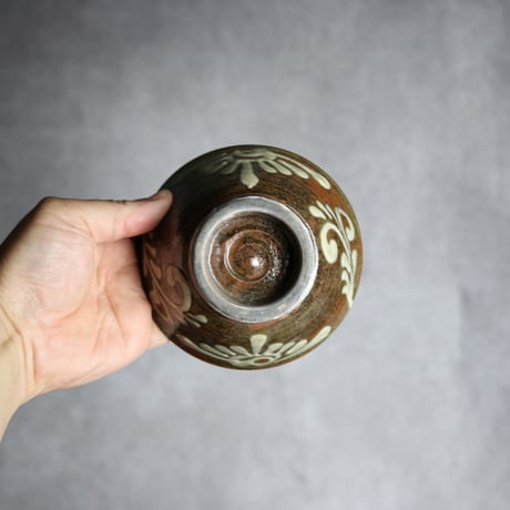 3.5寸マカイ1 イッチン 菊花唐草 やちむん 陶器 北窯 宮城正享工房:7005013