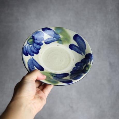 6寸皿1 呉須 緑釉 菊花双葉 やちむん 陶器 漂窯:7010006