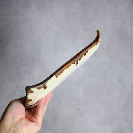 セミロングプレート1 青丸紋 やちむん 陶器 エドメ陶房:7201021