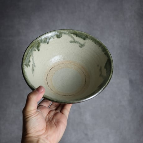 6寸マカイ2 黒呉須釉 菊唐草紋 やちむん 陶器 榮一工房:7013042