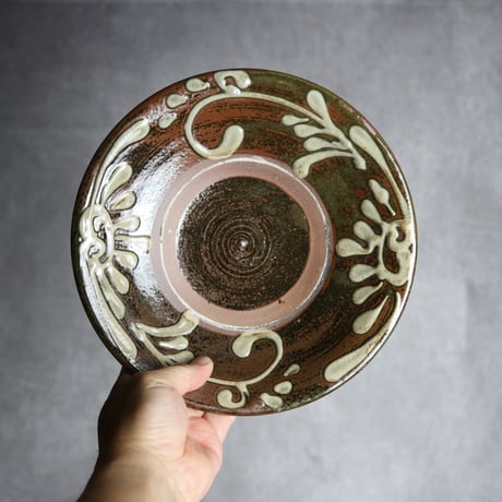 7寸皿1 イッチン 唐草 やちむん 陶器 北窯 宮城正享工房:7005007
