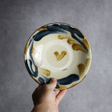 6寸皿1 飴 呉須釉 唐草 やちむん 陶器 北窯 松田共司工房:7004008