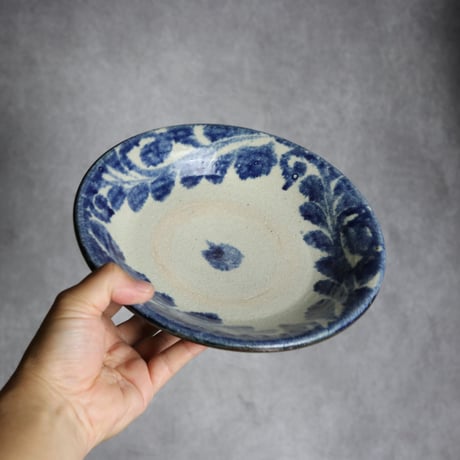 7寸皿2 呉須釉 唐草 やちむん 陶器 榮一工房:7013019