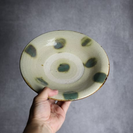 7寸皿1 緑釉 点打 やちむん 陶器 北窯 松田共司工房:7004009