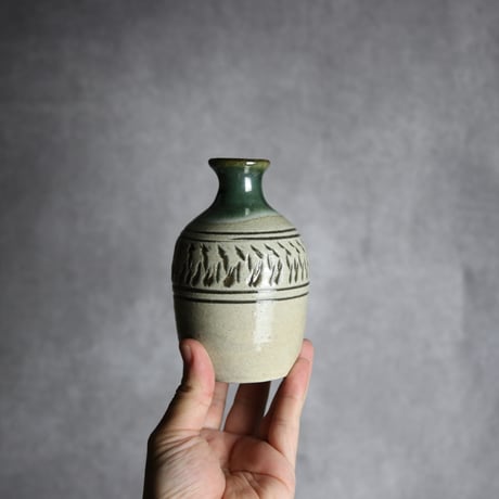 徳利1 灰緑釉 飛鉋 やちむん 陶器 北窯 松田共司工房:7004045