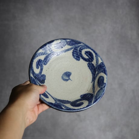 6寸皿2 呉須釉 唐草 やちむん 陶器 榮一工房:7013016