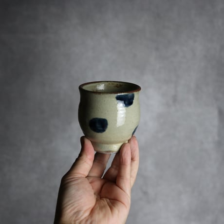 湯呑1 呉須釉 点打 やちむん 陶器 北窯 宮城正享工房:7005034