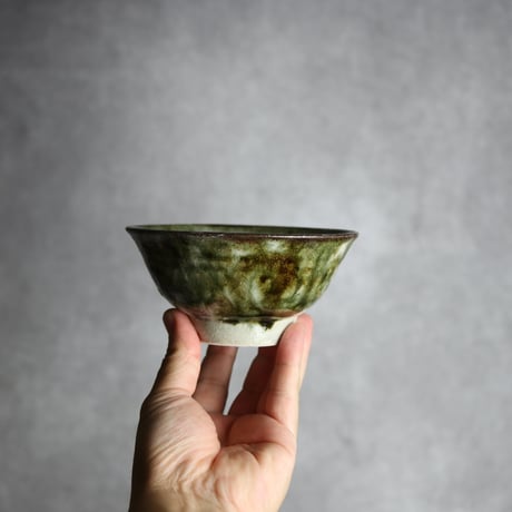 4寸マカイ1 黒呉須 唐草 やちむん 陶器 榮一工房:7013034