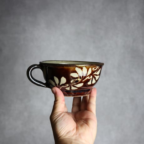 スープカップ 呉須釉 蝋抜 唐草 やちむん 陶器 真南風工房:7011026