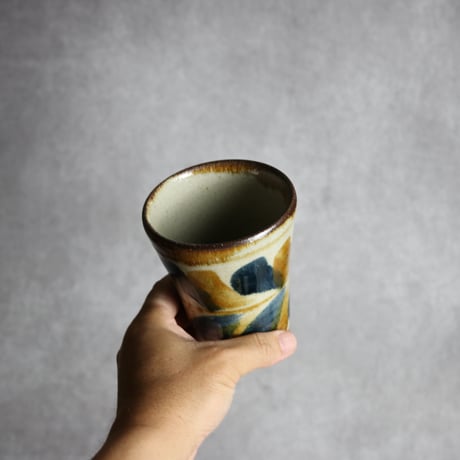Vカップ大1 飴 呉須釉 双葉紋 やちむん 陶器 北窯 松田共司工房:7004063
