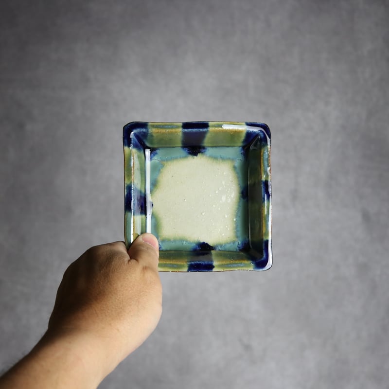 角皿3 呉須 緑釉 やちむん 陶器 漂窯:7010019 | MADE IN OKINAWA｜