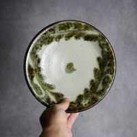 7寸皿2 黒呉須釉 唐草 やちむん 陶器 榮一工房:7013020