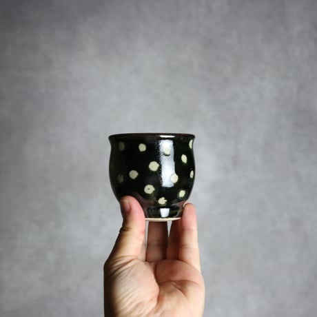 湯呑 呉須釉 蝋抜 点打 やちむん 陶器 真南風工房:7011021