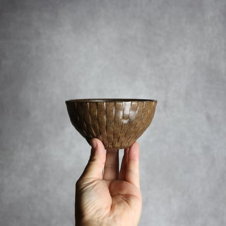 ごはん茶碗中1 マカイ 編込紋 ダークブラウン やちむん 陶器 cerca:7025010