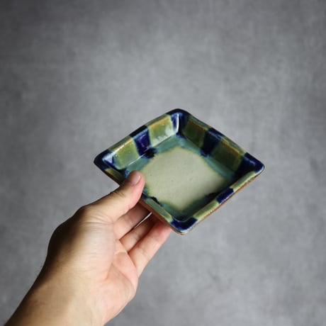 角皿3 呉須 緑釉 やちむん 陶器 漂窯:7010019