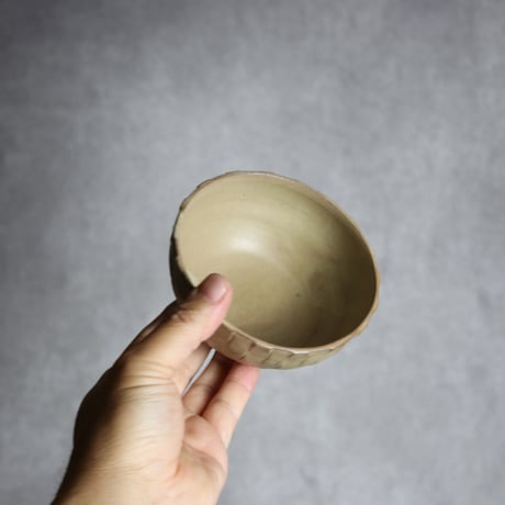 ごはん茶碗中1 マカイ 編込紋 サンドベージュ やちむん 陶器 cerca:7025010