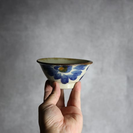 3.5寸マカイ1 飴 呉須釉 菊花 やちむん 陶器 北窯 松田共司工房:7004019