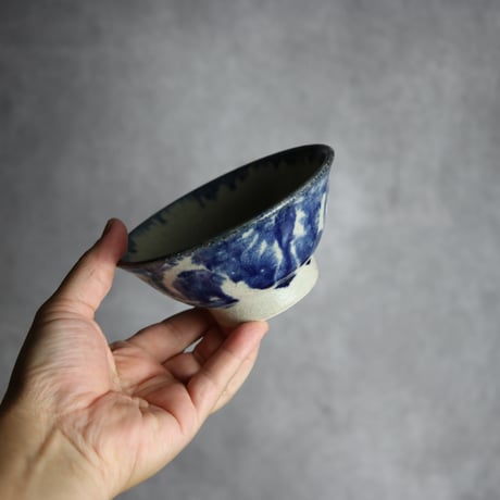 4寸マカイ1 呉須 唐草 やちむん 陶器 榮一工房:7013034