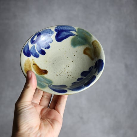 5寸皿1 三彩 菊花双葉 やちむん 陶器 漂窯:7010004