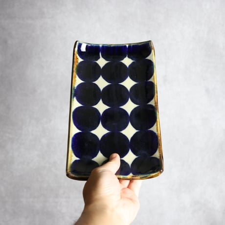 セミロングプレート1 青ドット紋 やちむん 陶器 エドメ陶房:7201021