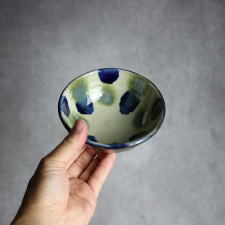 4寸鉢2 呉須 緑釉 点打 やちむん 陶器 漂窯:7010012