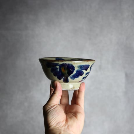 3.5寸マカイ1 飴 呉須釉 菊花唐草 やちむん 陶器 北窯 宮城正享工房:7005013