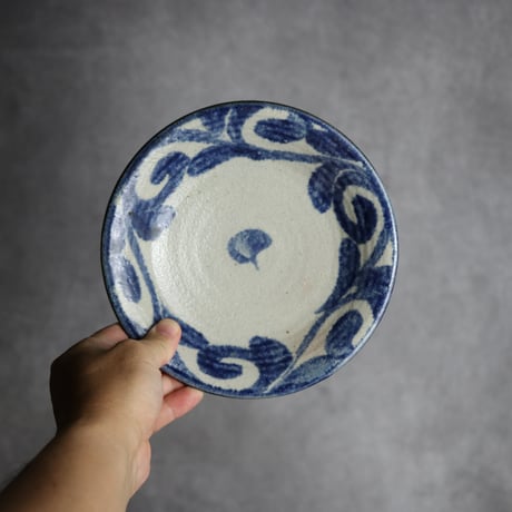 6寸皿2 呉須釉 唐草 やちむん 陶器 榮一工房:7013016