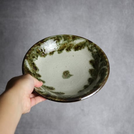7寸皿2 黒呉須釉 唐草 やちむん 陶器 榮一工房:7013020