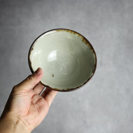 4.5寸マカイ1 三彩 菊花双葉 やちむん 陶器 漂窯:7010025