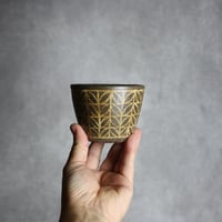 フリーカップ1 そば猪口型カップ 象嵌 ダークブラウン やちむん 陶器 cerca:7025039
