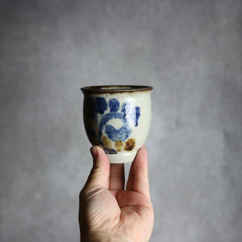 湯呑2 飴 呉須釉 唐草 やちむん 陶器 榮一工房:7013078 | MADE IN OK