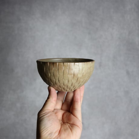 ごはん茶碗中1 マカイ 編込紋 サンドベージュ やちむん 陶器 cerca:7025010