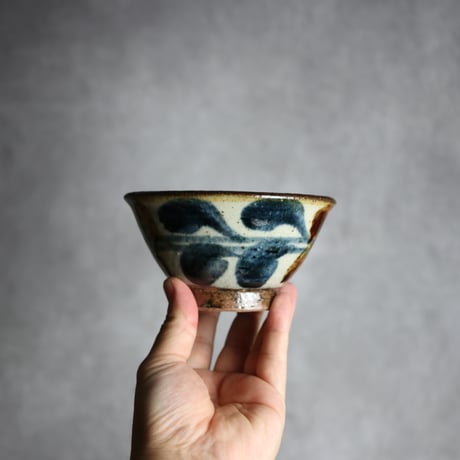 4寸マカイ 紺 茶 デイゴ柄 やちむん 陶器 陶芸こまがた:7006022