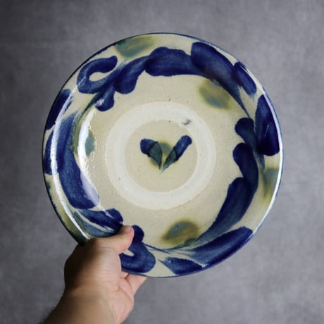 8寸皿1 呉須 緑釉 唐草 やちむん 陶器 北窯 松田共司工房:70040010