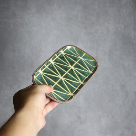 長角皿 小 シャングリラ 緑 やちむん 陶器 一翠窯:7021001