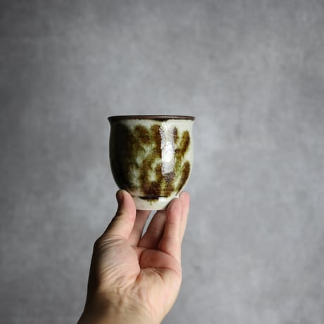 湯呑2 黒呉須釉 唐草  やちむん 陶器 榮一工房:7013078