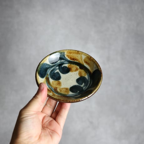 4寸皿 デイゴ 紺 茶 やちむん 陶器 陶芸こまがた:7006083