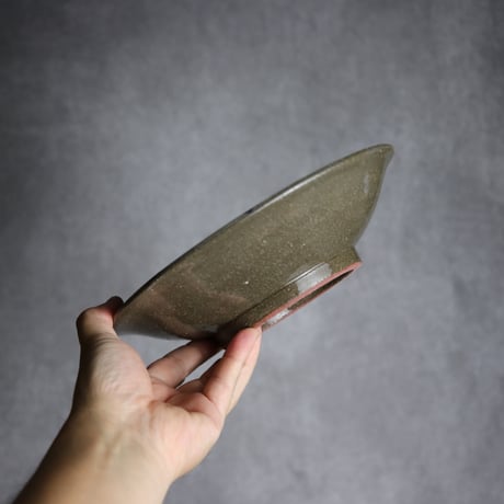 7寸皿1 呉須 緑釉 菊花唐草 やちむん 陶器 漂窯:7010007