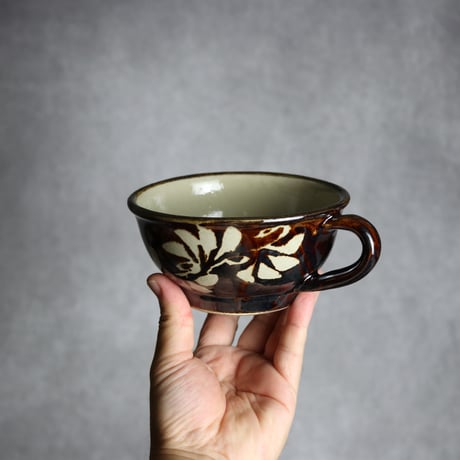 スープカップ 呉須釉 蝋抜 唐草 やちむん 陶器 真南風工房:7011026
