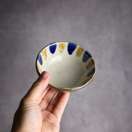 3.5寸鉢1 飴 呉須釉 点打 やちむん 陶器 漂窯:7010029