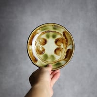 5寸皿 デイゴ唐草 緑 茶 やちむん 陶器 陶芸こまがた:7006013
