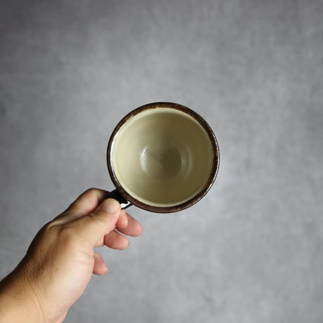 マグカップ 呉須釉 蝋抜 唐草 やちむん 陶器 真南風工房:7011022