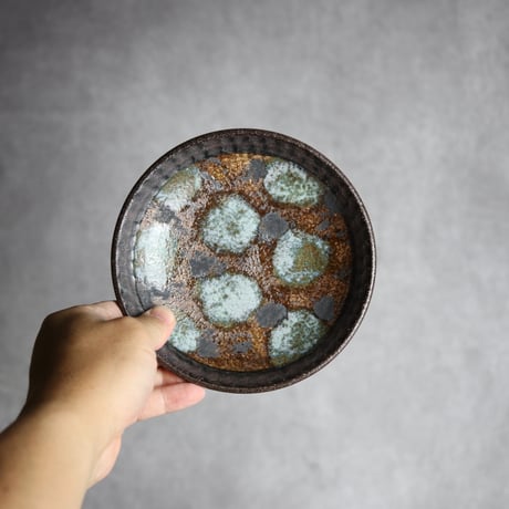 5寸皿1 黒シリーズ やちむん 陶器 sui:7022003