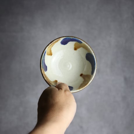 3.5寸鉢2 飴 呉須釉 波紋 やちむん 陶器 漂窯:7010029