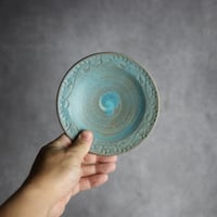 4.5寸皿1 トルコブルー 線彫唐草 やちむん 陶器 仁陶器工房:7023073