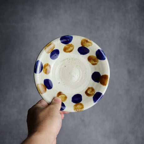 5寸皿1 飴 呉須釉 点打 やちむん 陶器 漂窯:7010004
