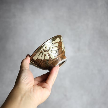 3.5寸マカイ1 イッチン 菊花唐草 やちむん 陶器 北窯 宮城正享工房:7005013