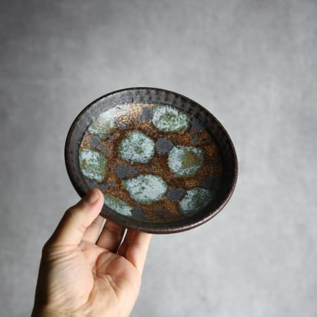 5寸皿1 黒シリーズ やちむん 陶器 sui:7022003